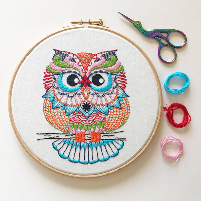 Owl Embroidery Kit: Boxed kit with hoop