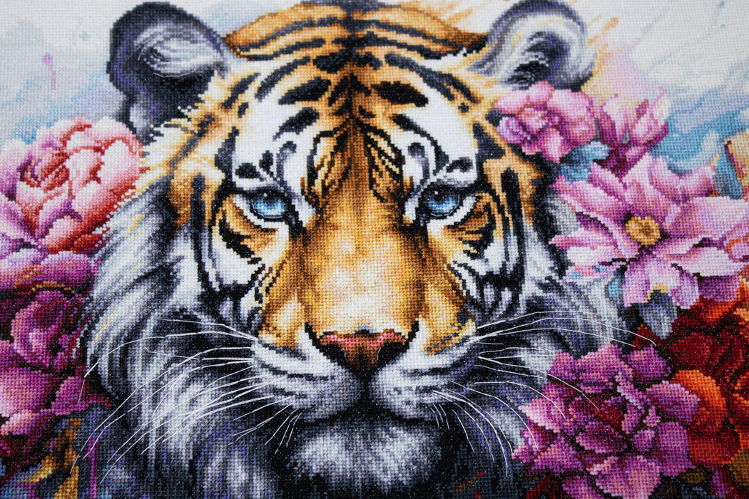 Cross Stitch Kit Luca-S - Wild Life Of Predator Luca-S Cross Stitch Kits - HobbyJobby