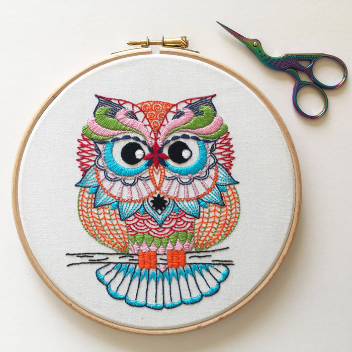 Owl Embroidery Kit: Boxed kit with hoop