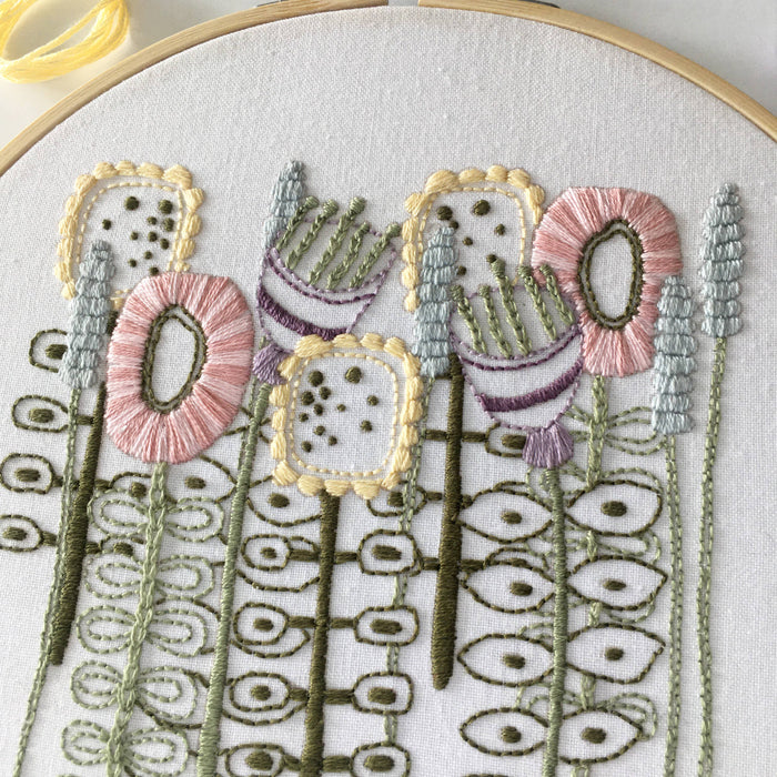 Floral Embroidery Kit: Boxed kit with hoop