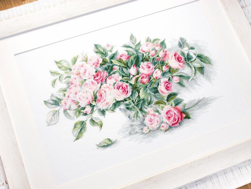 Cross Stitch Kit - Bouquet of Pink Roses, B2286 - HobbyJobby