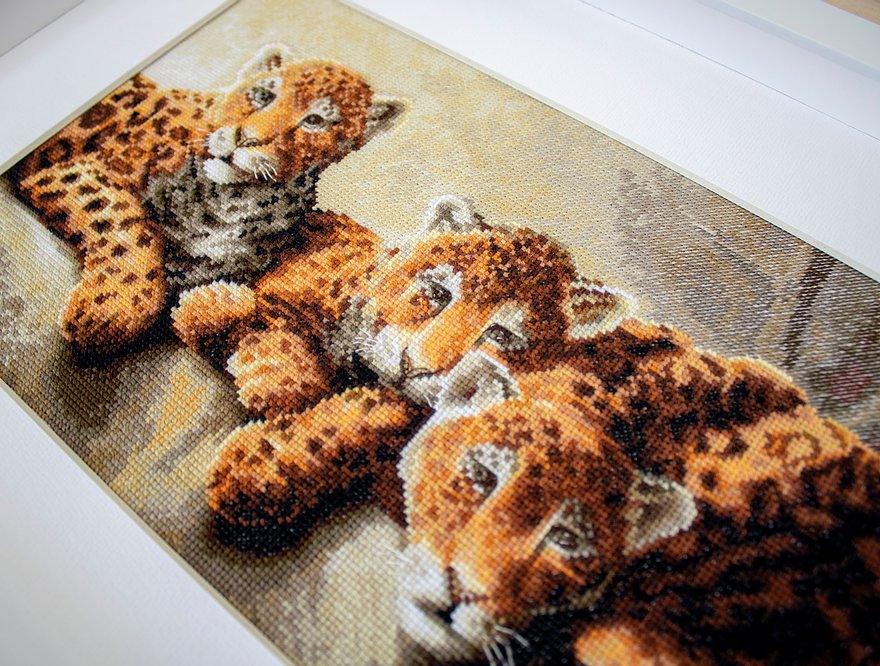 Cross Stitch Kit LetiStitch - Leopards LetiStitch Cross Stitch Kits - HobbyJobby