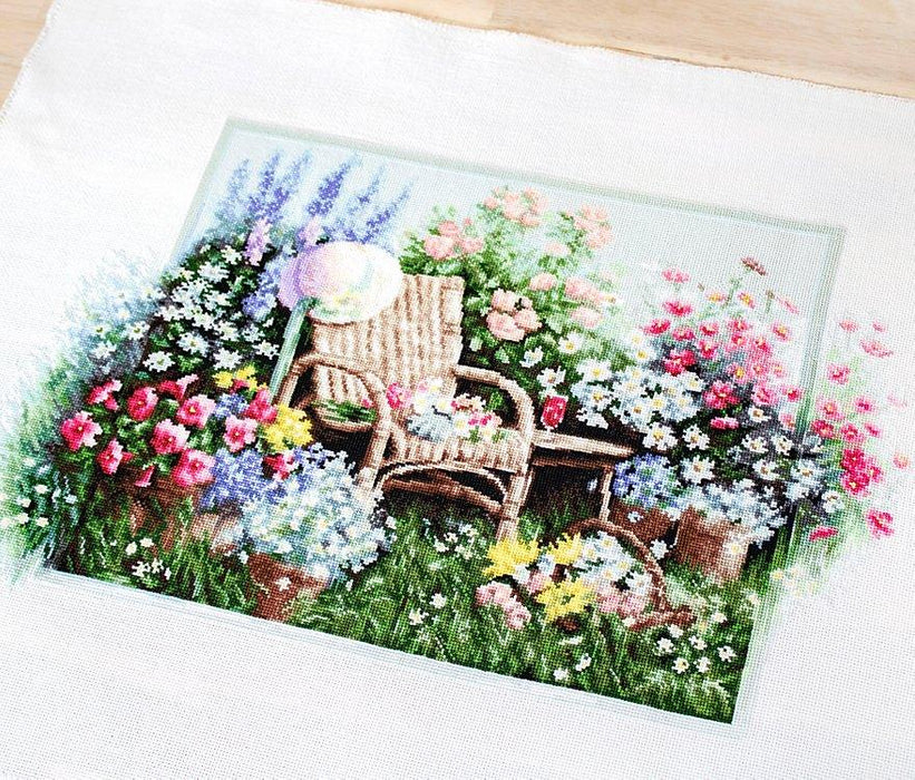 Cross Stitch Kit Luca-S - Blooming Garden, B2344 - Luca-S