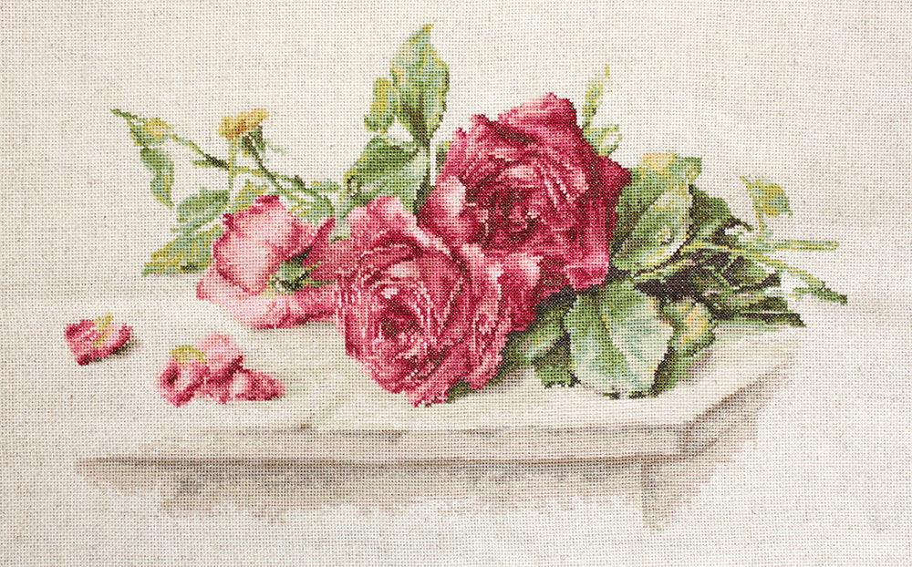 Cross Stitch Kit Luca-S - Red Roses BL22411 Cross Stitch Kits - HobbyJobby