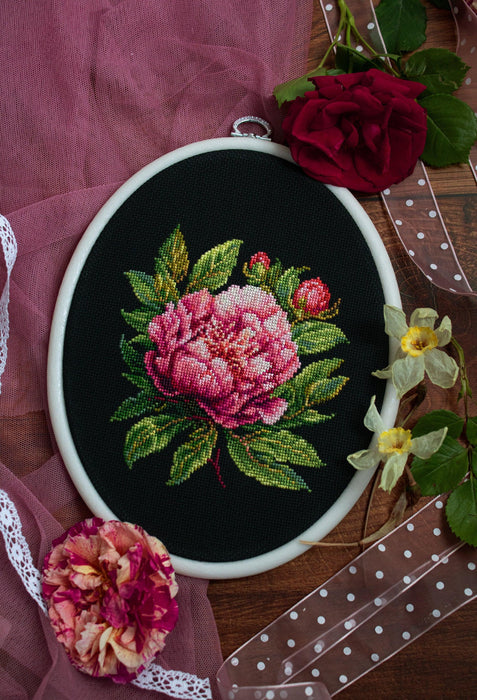 Cross Stitch Kit with Hoop Included Luca-S - BC204 ’’Peter Brand’’ Peony Cross Stitch Kits - HobbyJobby