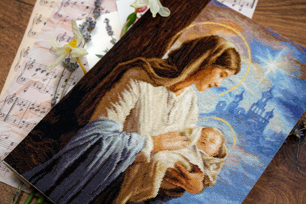 Petit Point Kit Luca-S - Saint Mary and The Child, GOLD Collection, G617 Petit Point Kits - HobbyJobby